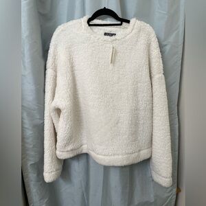 NWT Francesca’s Studio19 cream sherpa sweater size XL